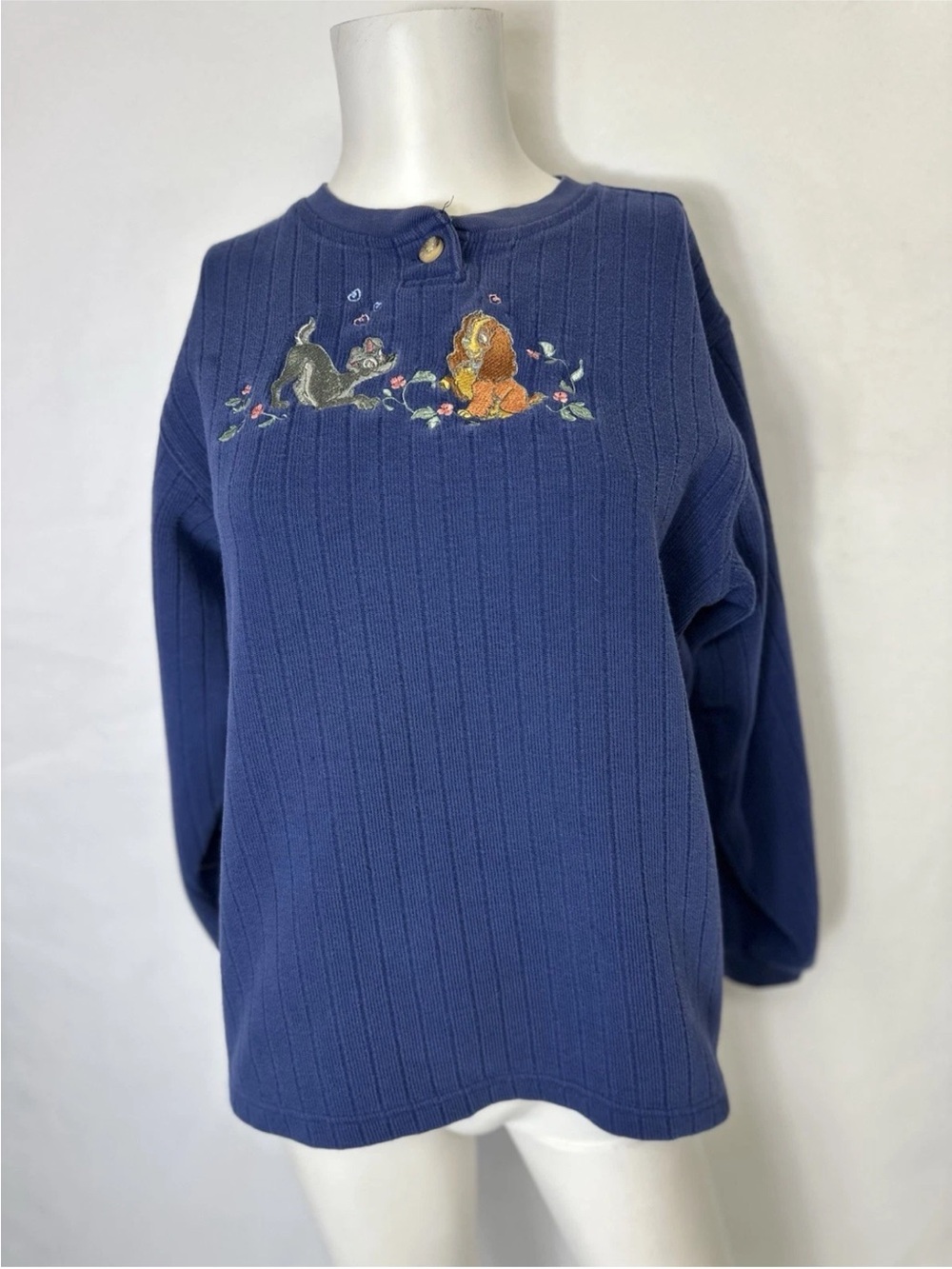 Vintage Disney Store Lady and the Tramp Embroidered Long-Sleeve Shirt Size S